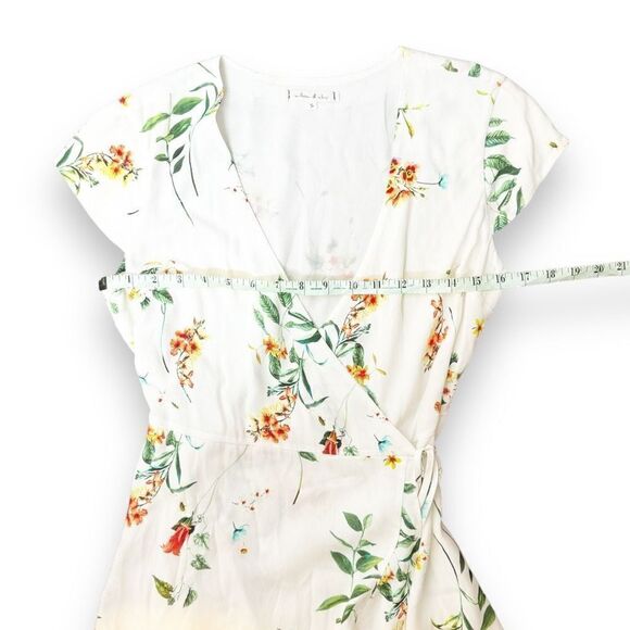 Willow & Clay Landon White Floral Ruffle Hem Wrap Mini Dress Women’s Size Small - Picture 11 of 13